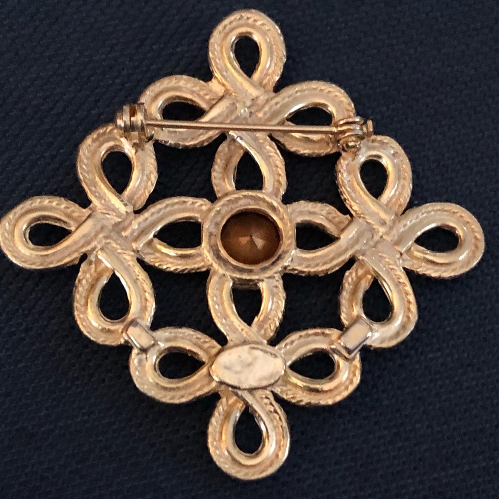 Vintage Openwork Rhinestone Brooch Pin - Picture 3 of 4